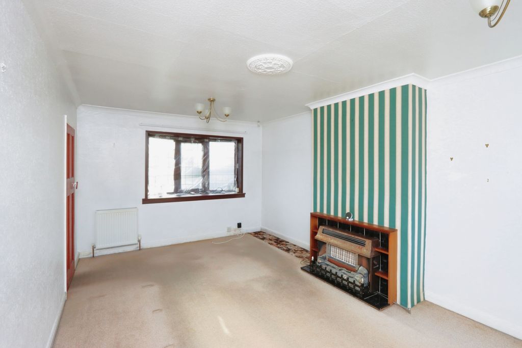 Property photo 2 of 17 Photography