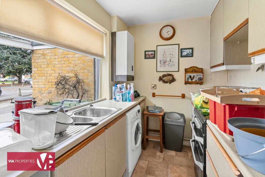 Property photo 2 of 11 Photo 2