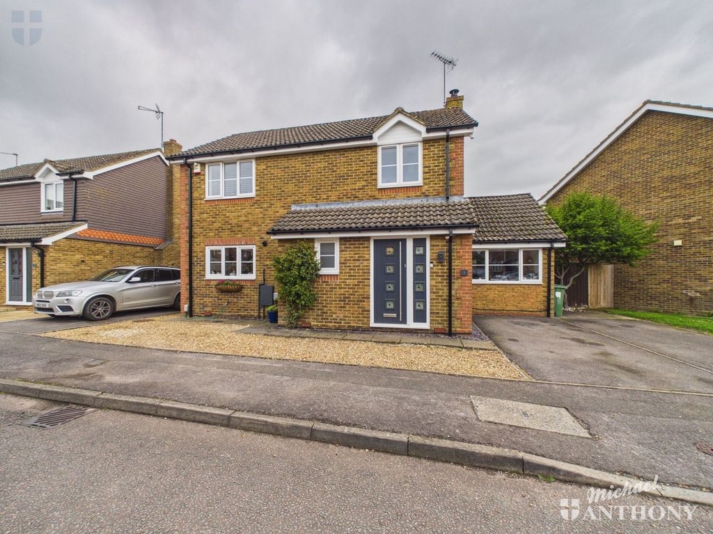 Property photo 1 of 17 Cam03218G0-Pr0964-Still043