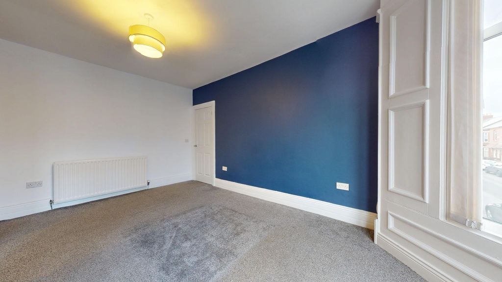 Property photo 3 of 27 4647826