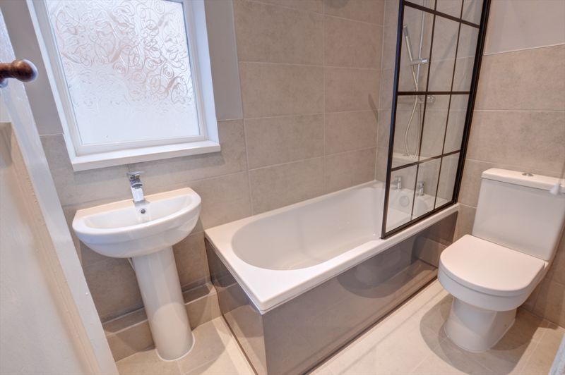 Property photo 3 of 7 Photo 1