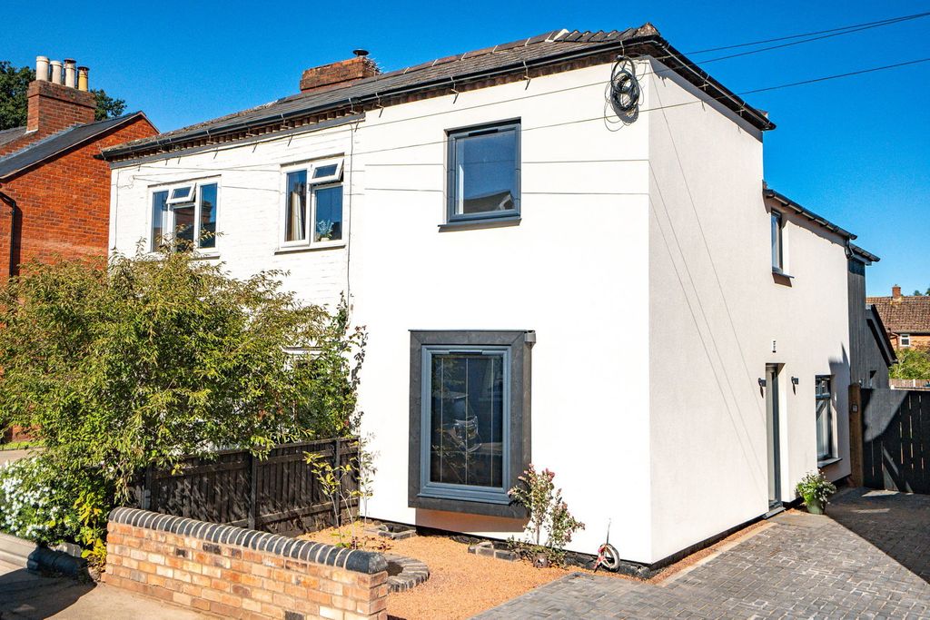 Property photo 1 of 23