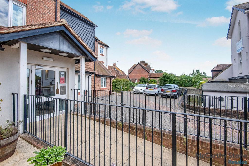 Additional image 18 of 2 bed flat for saleCaen Stone Court, Queen Street, Arundel BN18