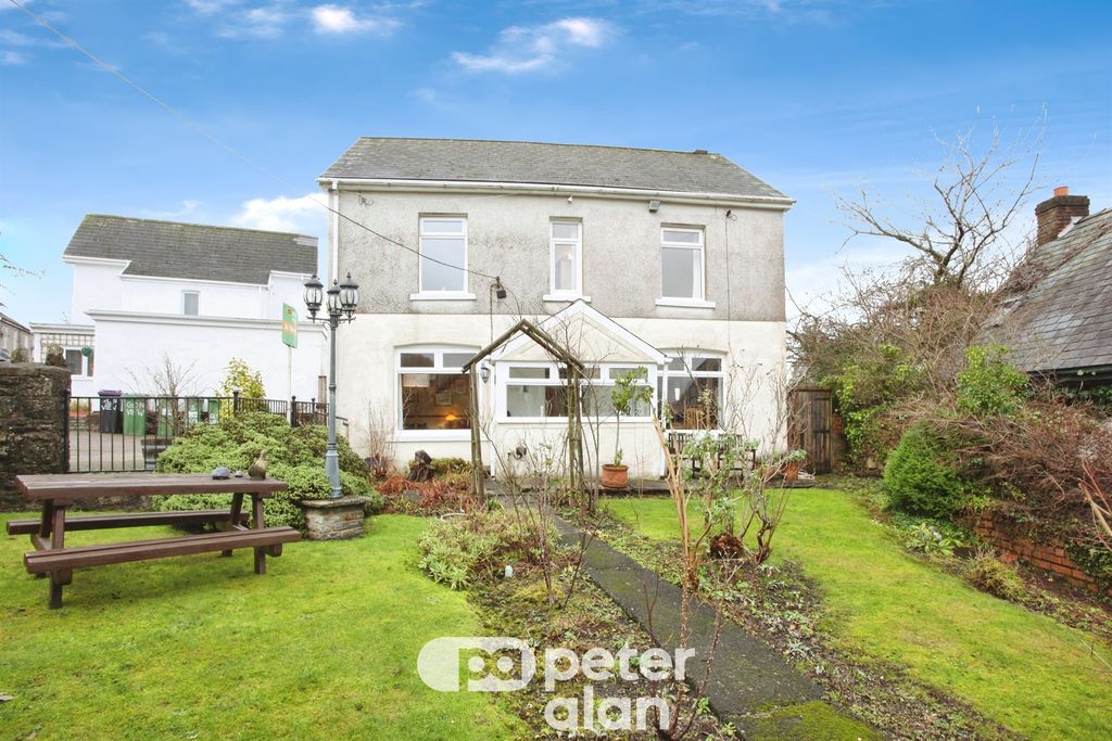 Property photo 1 of 36