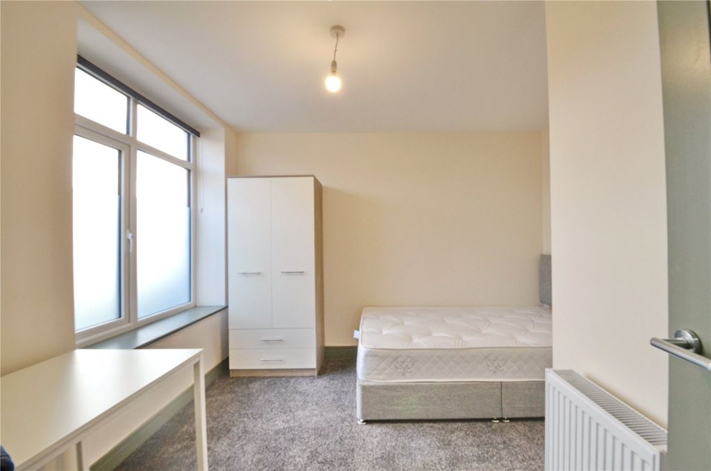Property photo 2 of 10 Picture No. 05
