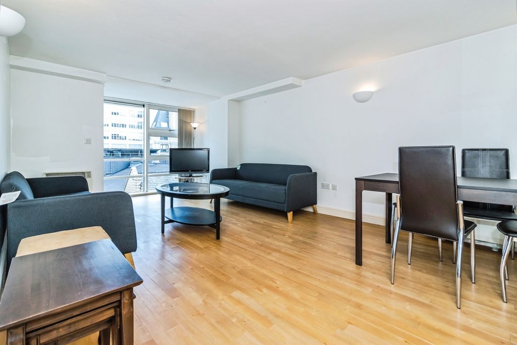 Property photo 2 of 15 Photo