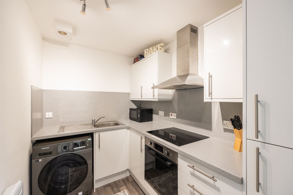 Property photo 3 of 13 Property Image 3