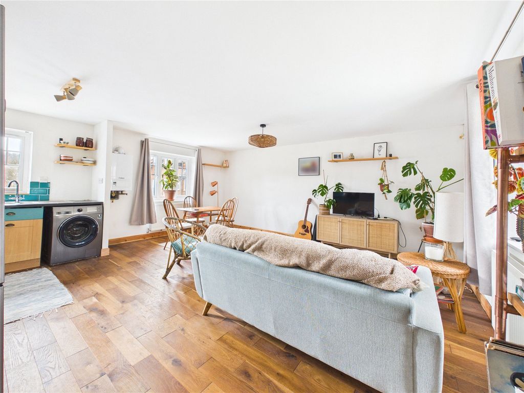 Property photo 2 of 11 Picture No. 11