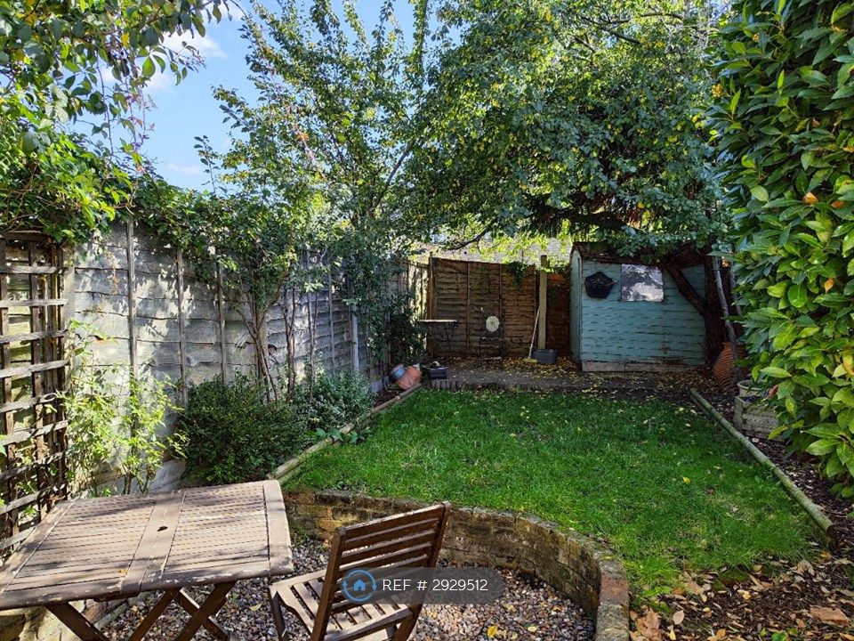 Property photo 2 of 20 Private Garden