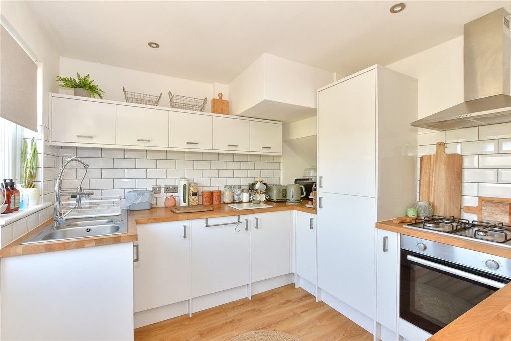 Property photo 2 of 10 Kitchen/Dining Room