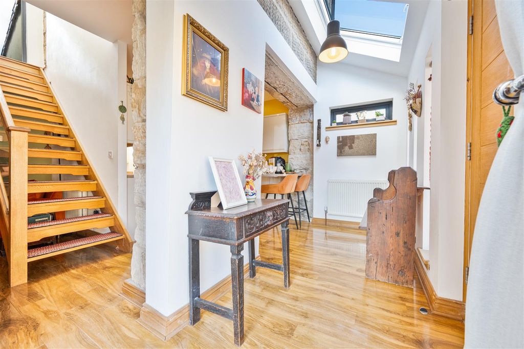 Property photo 3 of 31 3.Jpg