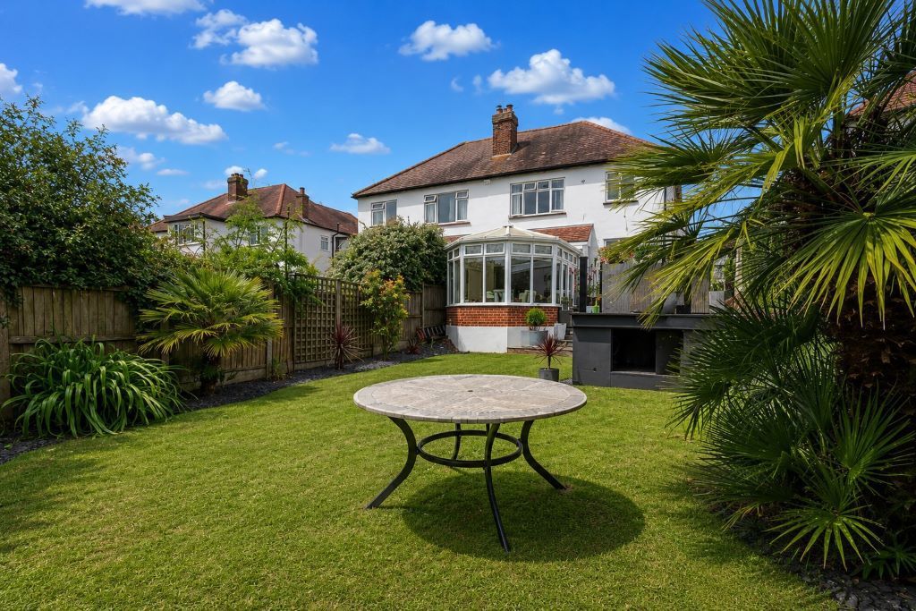 Property photo 1 of 18 Rear Garden