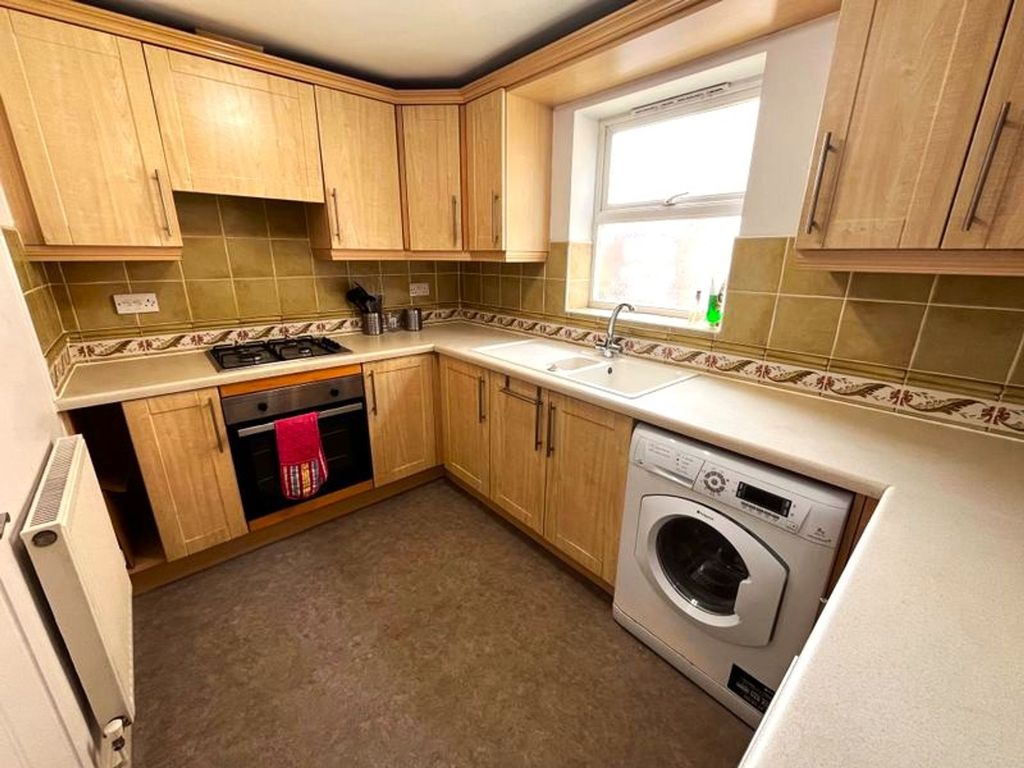 Property photo 3 of 9