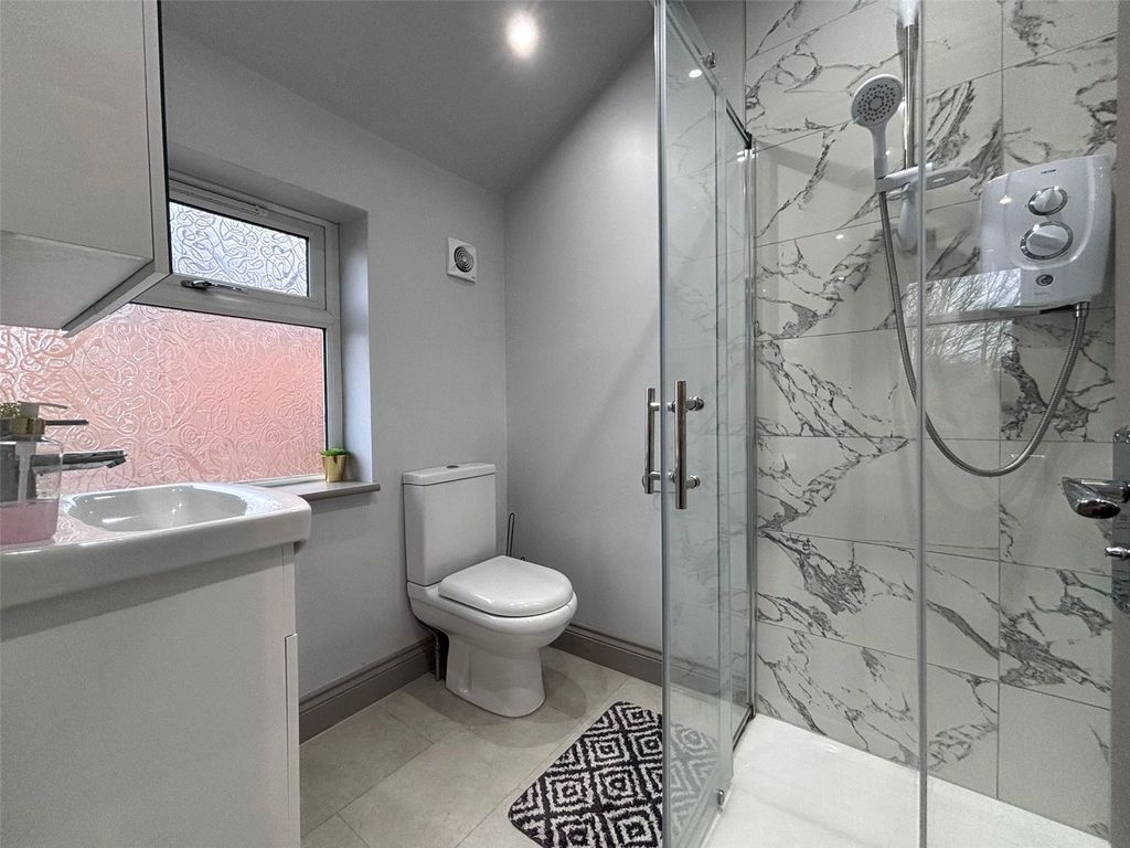 Property photo 3 of 8 Picture No. 05