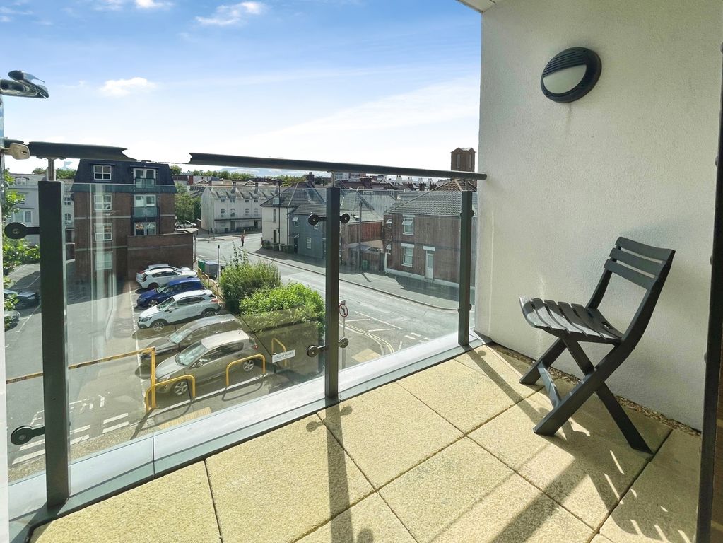 Property photo 3 of 10 Pbox-Img.Jpg