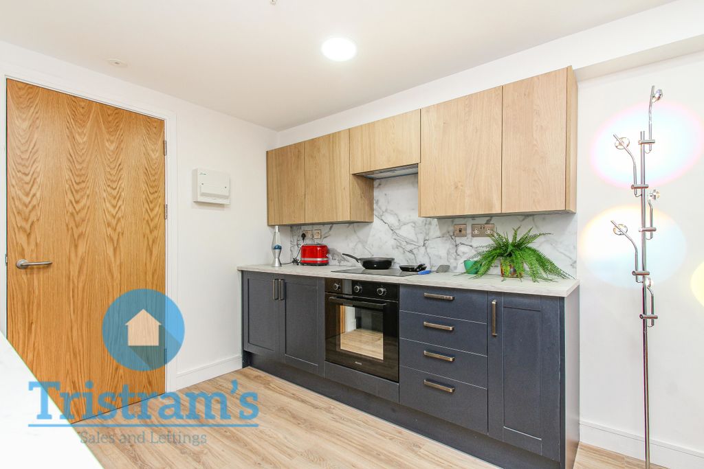 Property photo 2 of 6 Img_2232