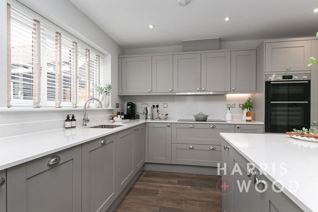 Property photo 2 of 40 4427543