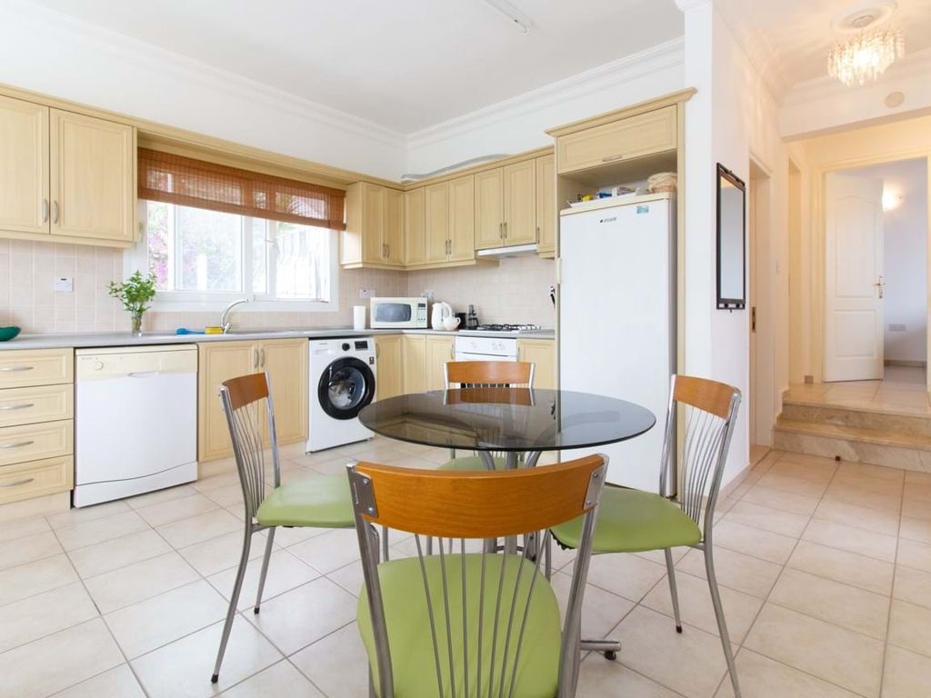 Property photo 3 of 22 2 Bedroom Resale Bungalow + Large Communal Pool + White Goods + Air-Conditioning + Furnished + Title Deed On Owner\U2019S Name, VAT Paid Image No 3