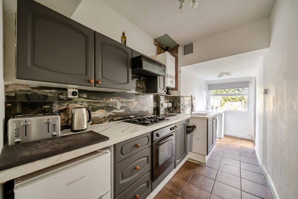 Property photo 2 of 17 1536722-9-1A153c6...