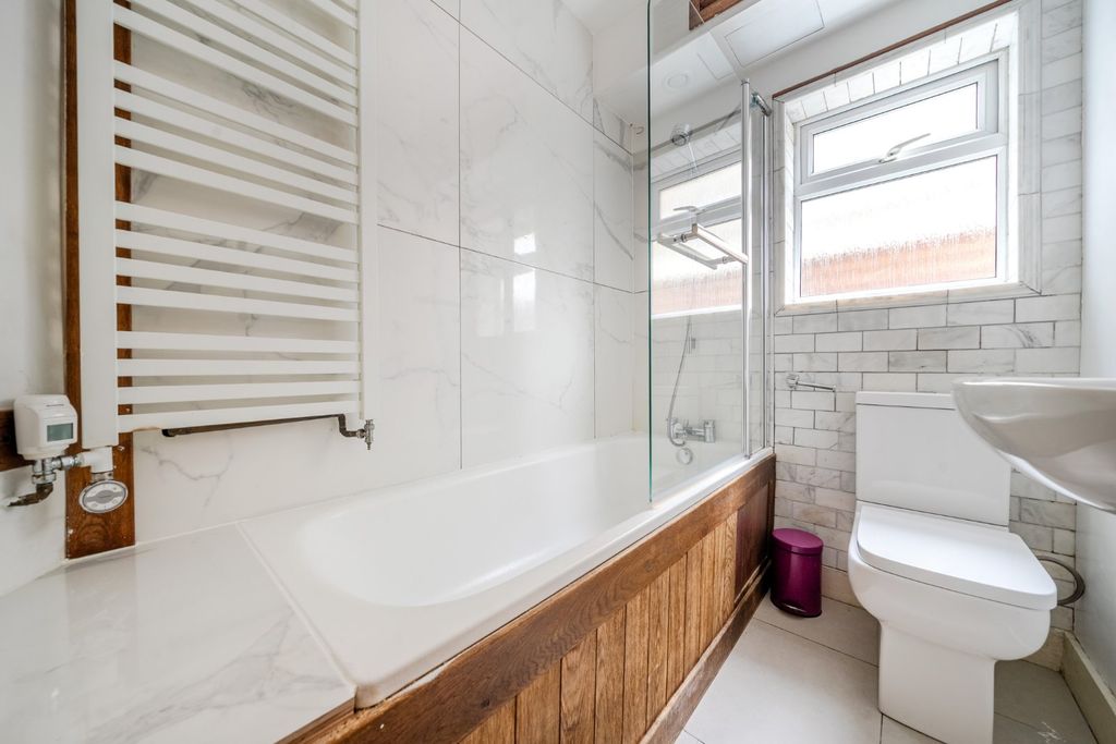 Property photo 3 of 9 Picture No. 13