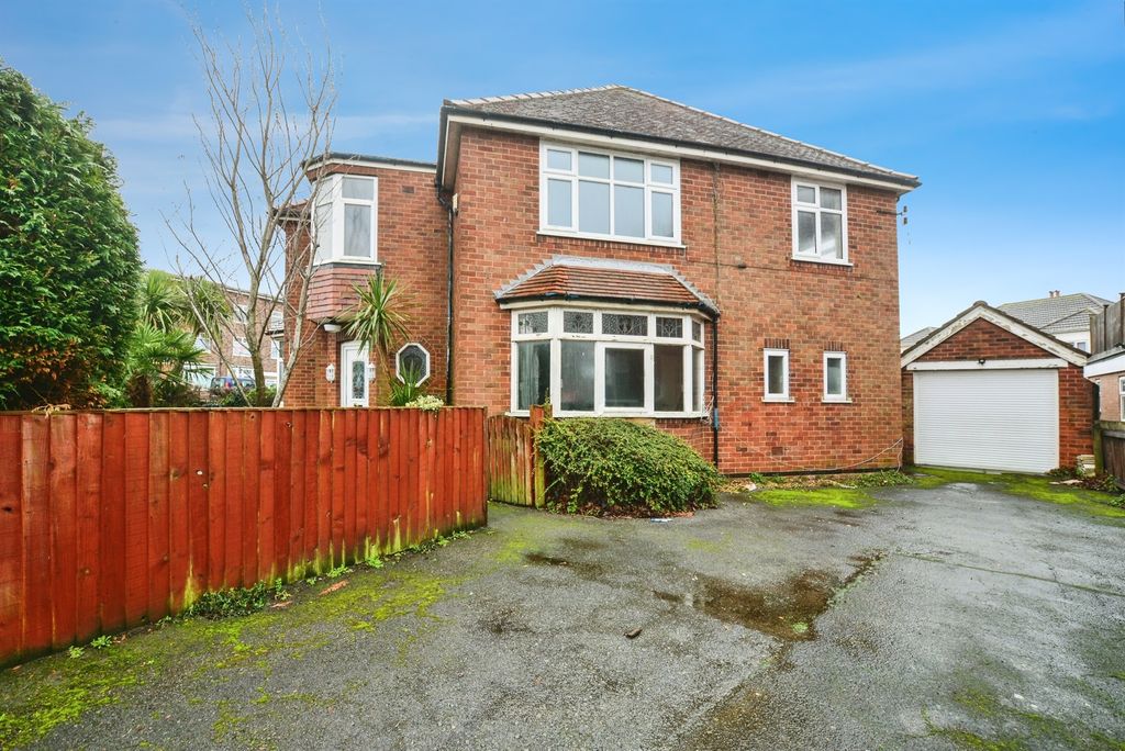 Property photo 1 of 26
