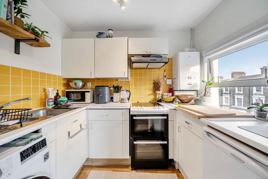 Property photo 2 of 16 1524207-3-6Ab39c2...