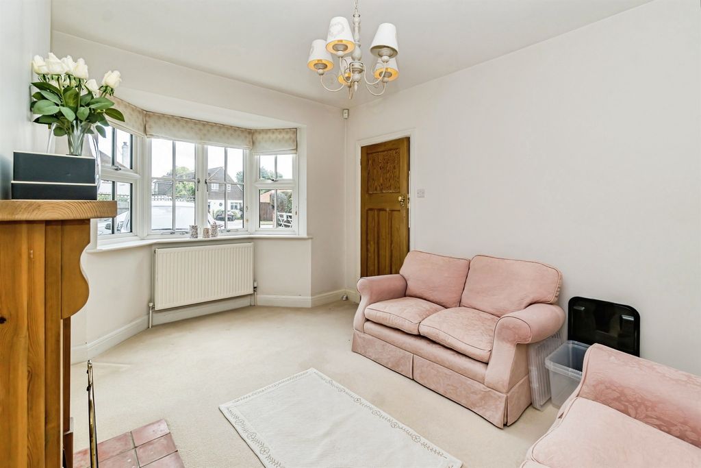 Property photo 3 of 16