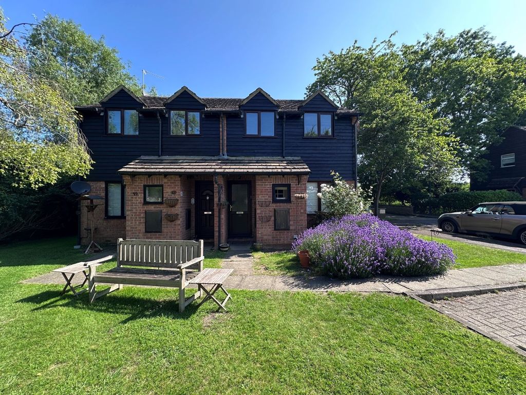 Property photo 1 of 10 Front