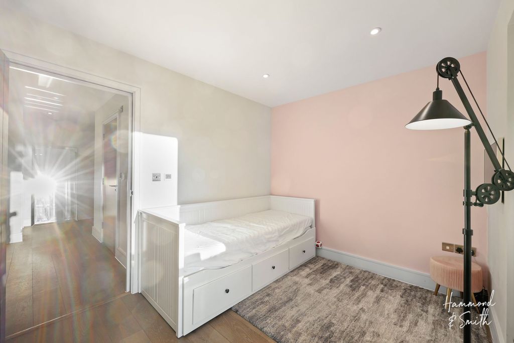 Additional image 13 of 2 bed flat for saleStar Lane, Epping CM16
