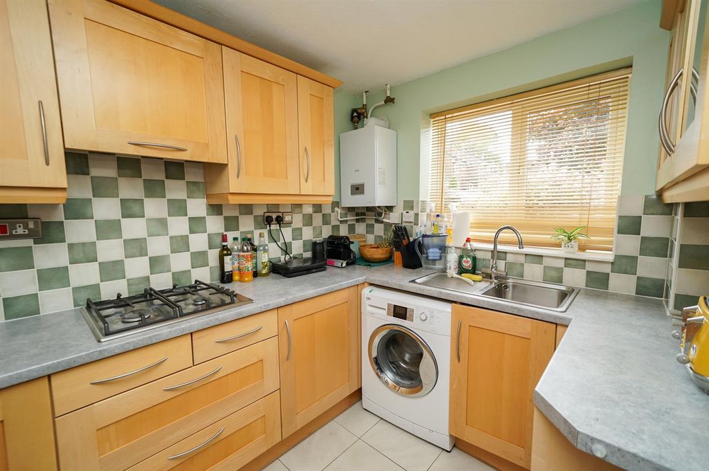 Property photo 3 of 17