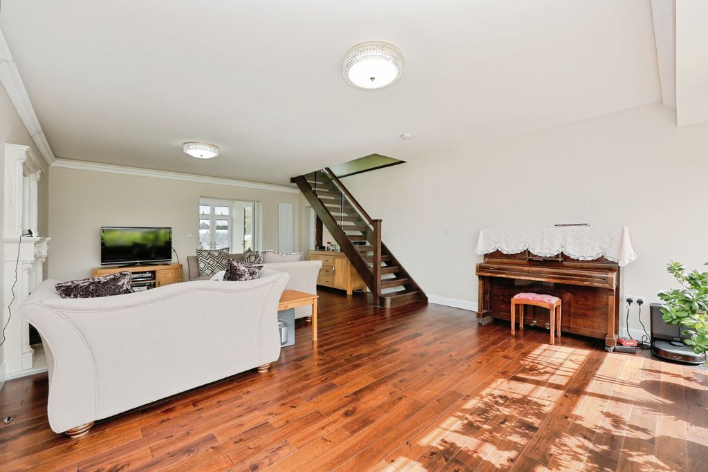 Additional image 7 of 5 bed detached house for saleBrighton Road, Cupar KY15