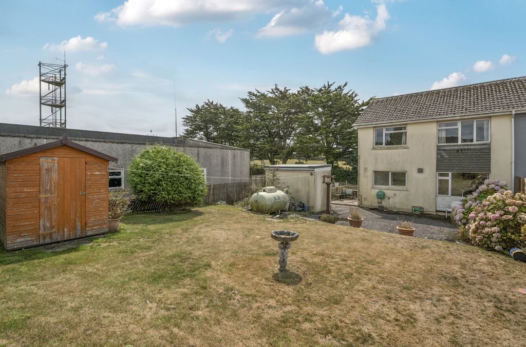 Property photo 3 of 20 1333215-4-6891Fa3...