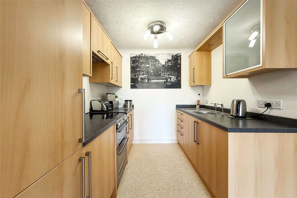 Property photo 3 of 9 Picture No. 05