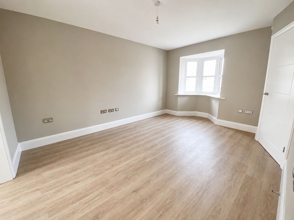 Property photo 2 of 15 Picture No. 19
