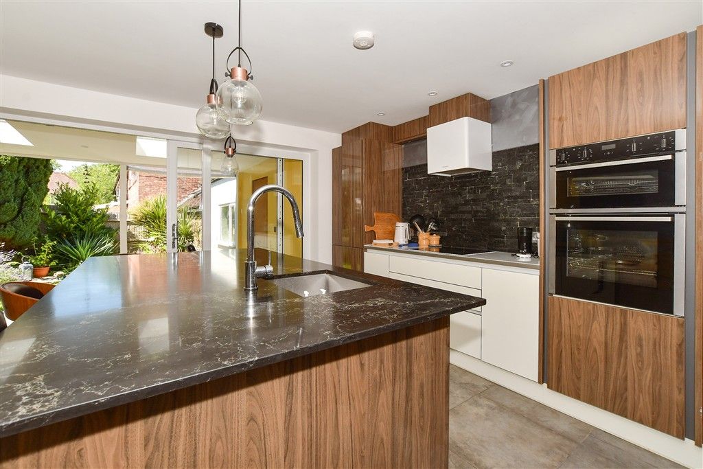 Property photo 2 of 13 Kitchen