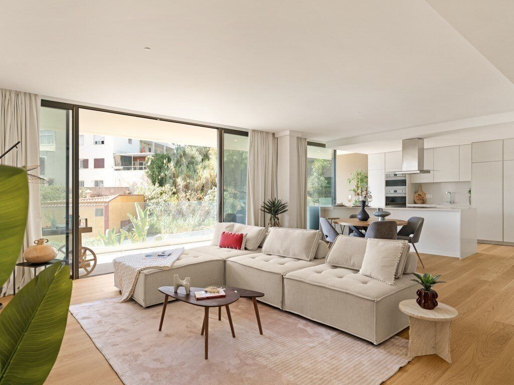 Property photo 1 of 47 4 Bedroom Apartment With Balcony Essence Estoril