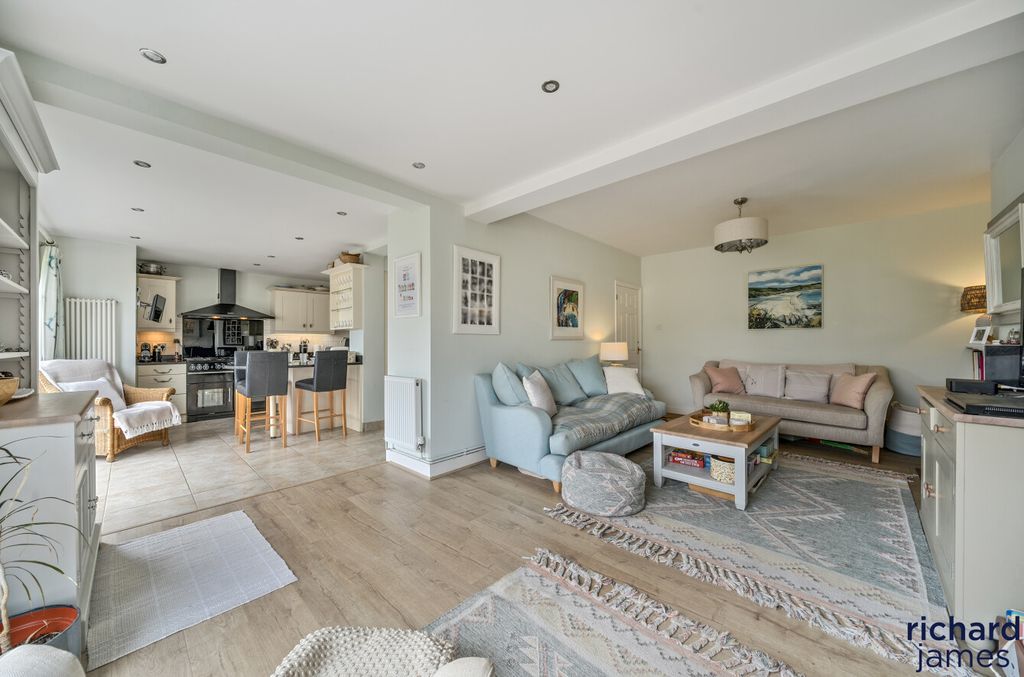 Property photo 3 of 25 d5d9B2E6344A44d983Baf5347Fc2297d