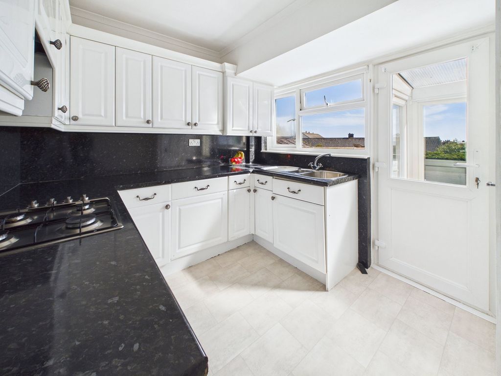 Property photo 3 of 23