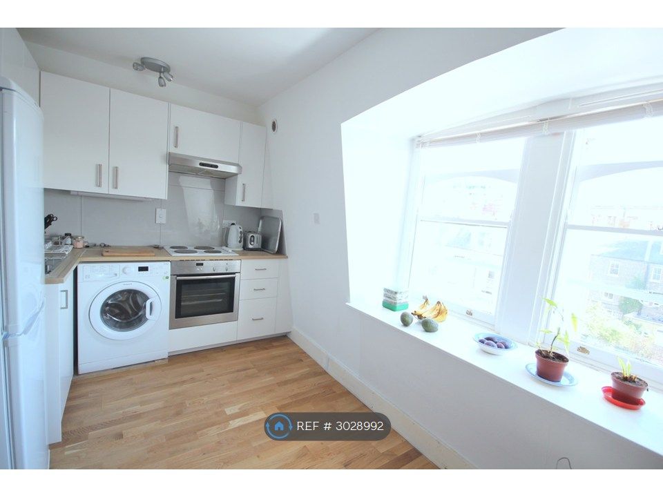 Property photo 1 of 5 Kitchen