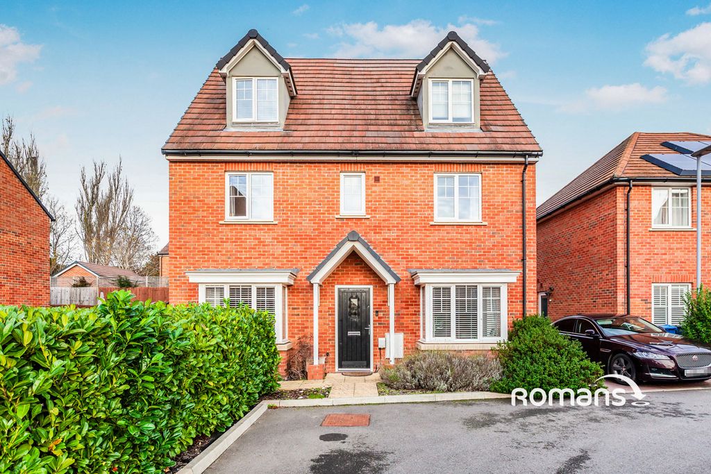 Property photo 1 of 18 Photo