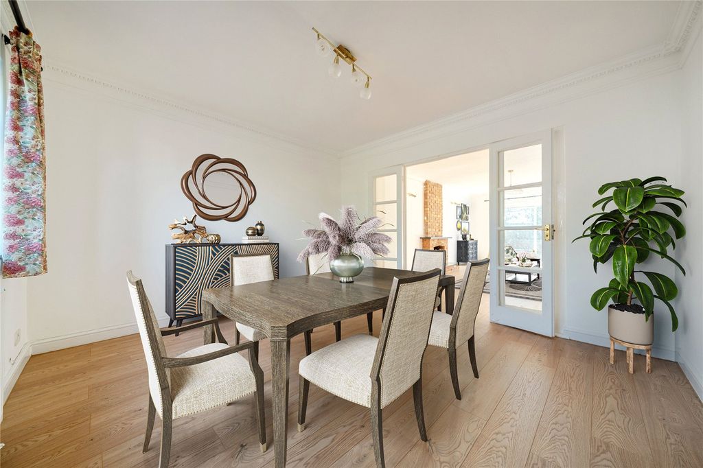 Property photo 3 of 23 Picture No. 32