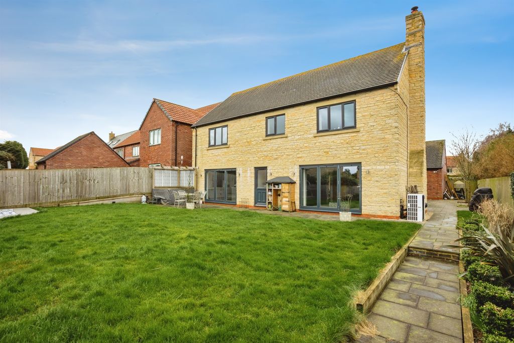 Property photo 2 of 25