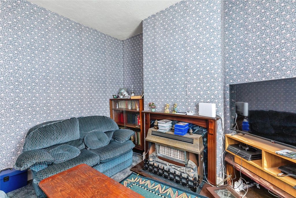 Property photo 3 of 8 Picture No. 02