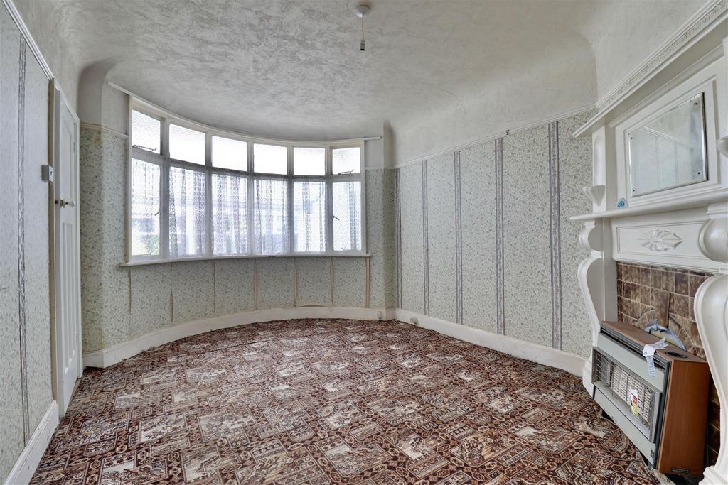 Property photo 1 of 23 F8Abdd25-A7A5-40F9-84D2-4580Dcdb5145_1_201_A.Jpeg