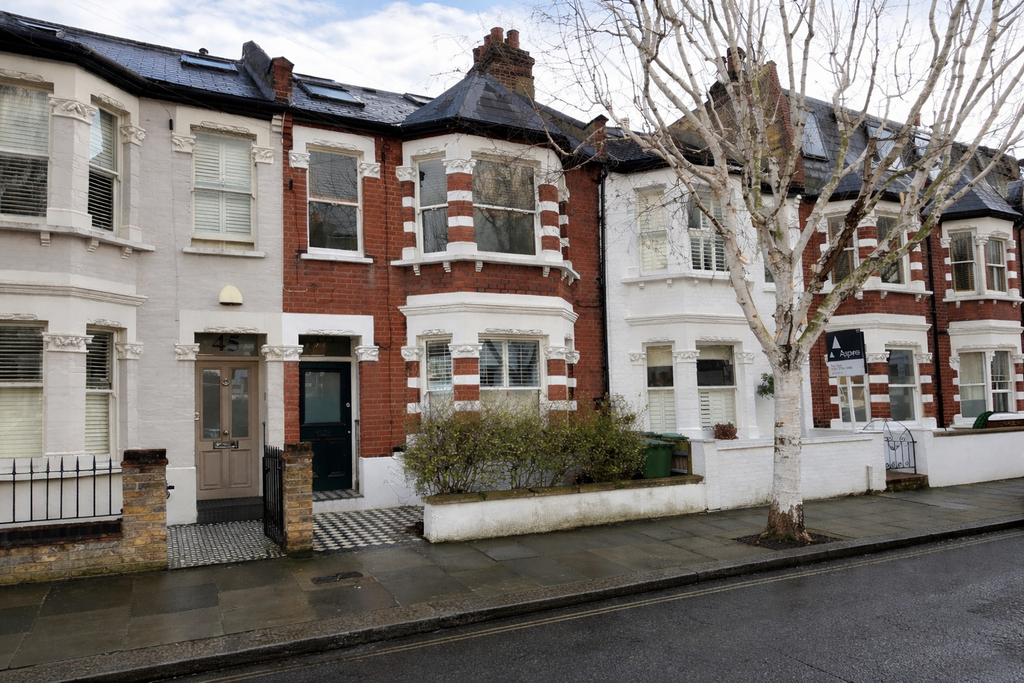 Property photo 1 of 24