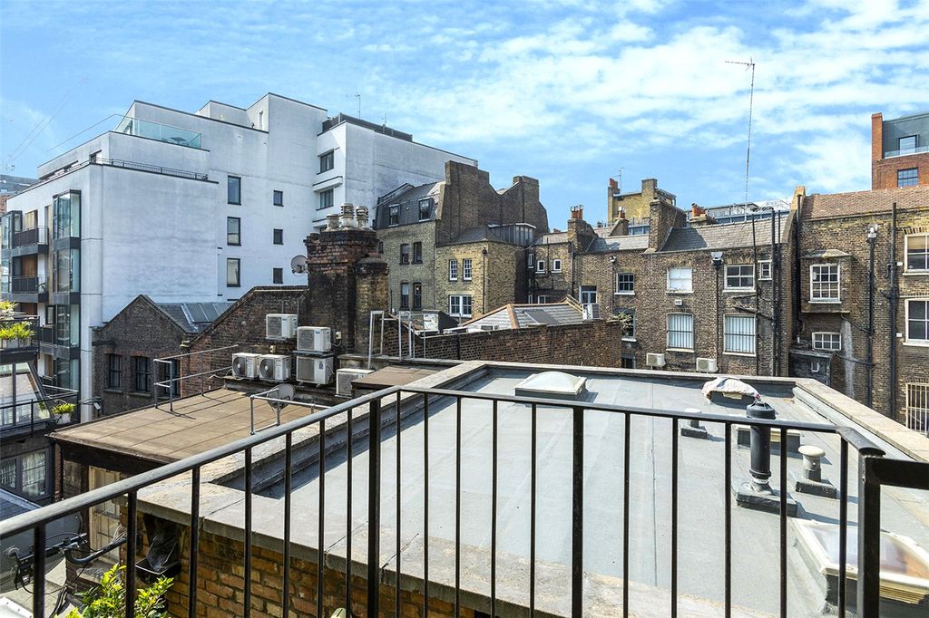 Property photo 3 of 13 Terrace