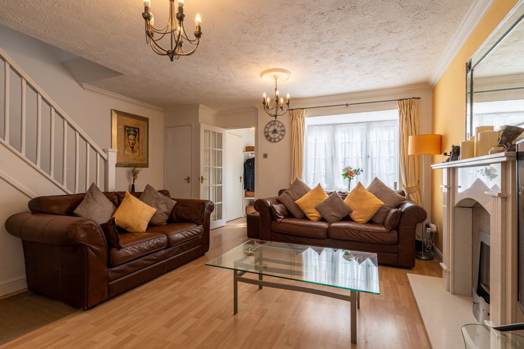 Property photo 2 of 21 5318803