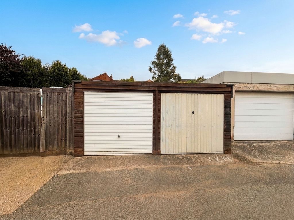 Property photo 3 of 20 Double Garage