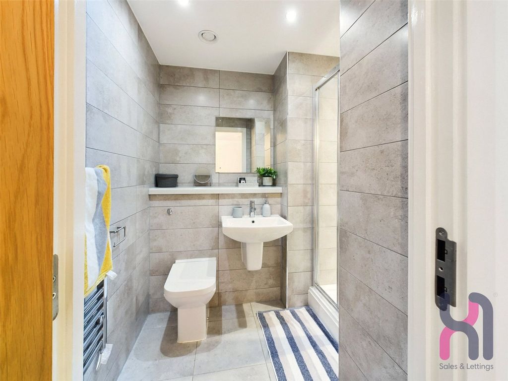 Property photo 3 of 7 Picture No. 02