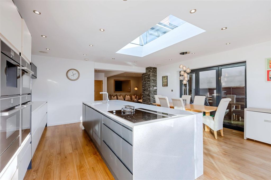 Property photo 3 of 31 George V_14.Jpg